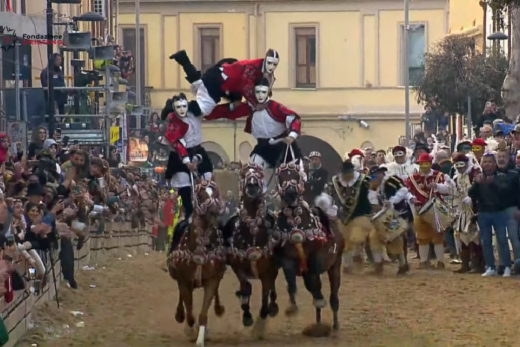 Sartiglia 2024 Niente tribune in via Mazzini, libero accesso per